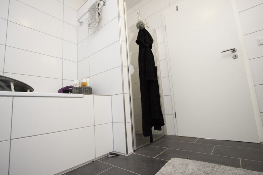 Badezimmer - Einheit im Erdgeschoss mit ca. 114 m� Mehrfamilienhaus Korschenbroich