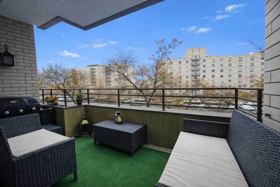 Der Balkon Etagenwohnung K�ln / Eil