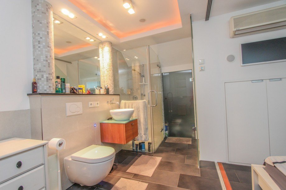 Bad en Suite Etagenwohnung Bonn / P�tzchen/Bechlinghoven
