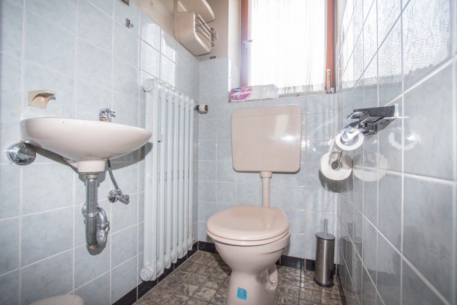 G�ste WC Einfamilienhaus Neuss / Rosellerheide
