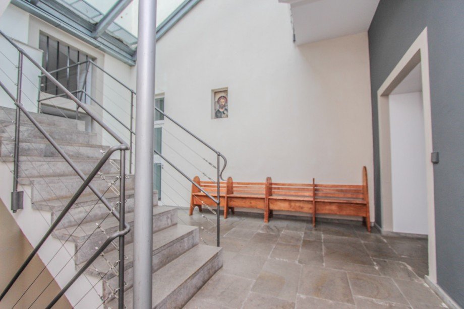 Treppenhaus Etagenwohnung Bonn / P�tzchen/Bechlinghoven