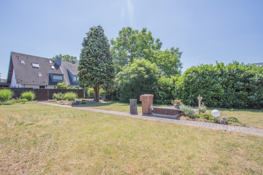 Garten Doppelhaush�lfte Neuss / Holzheim