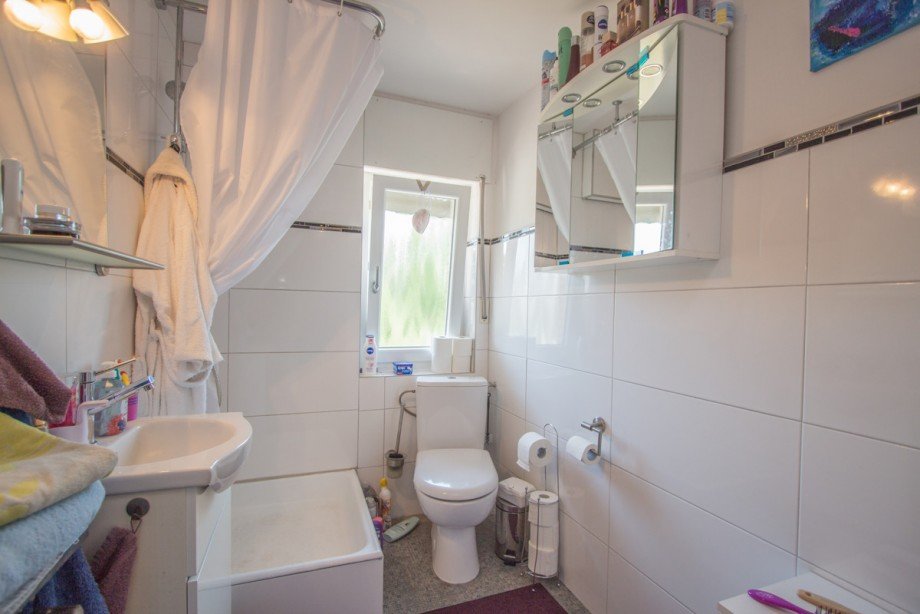 G�ste-WC im Obergeschoss Doppelhaush�lfte Neuss / Holzheim