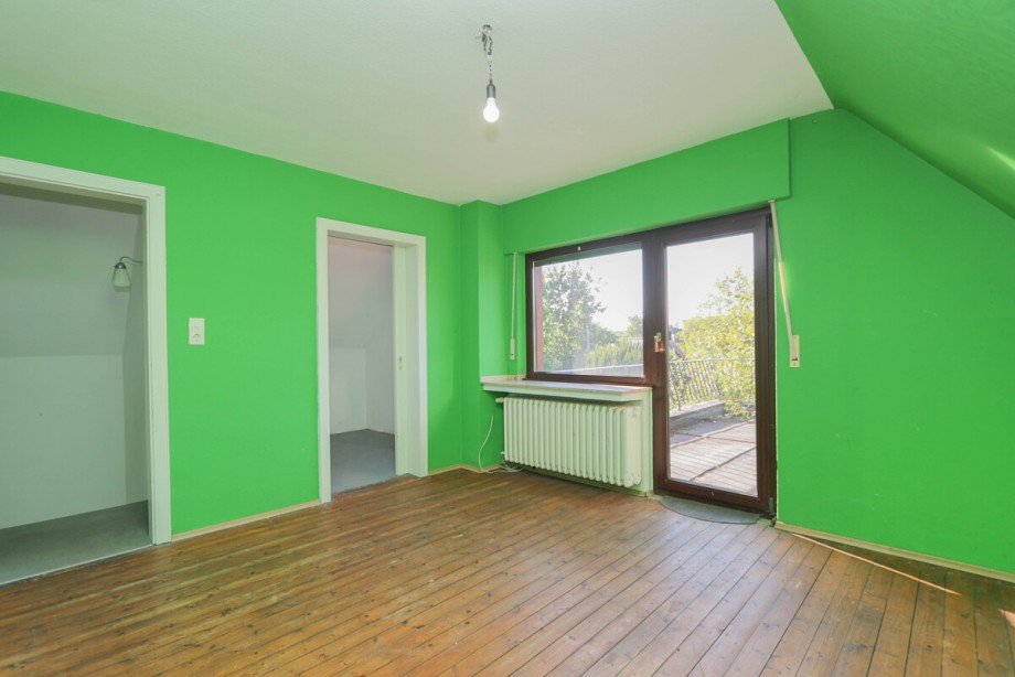 Das Schlafzimmer im DG Einfamilienhaus Korschenbroich / Neersbroich