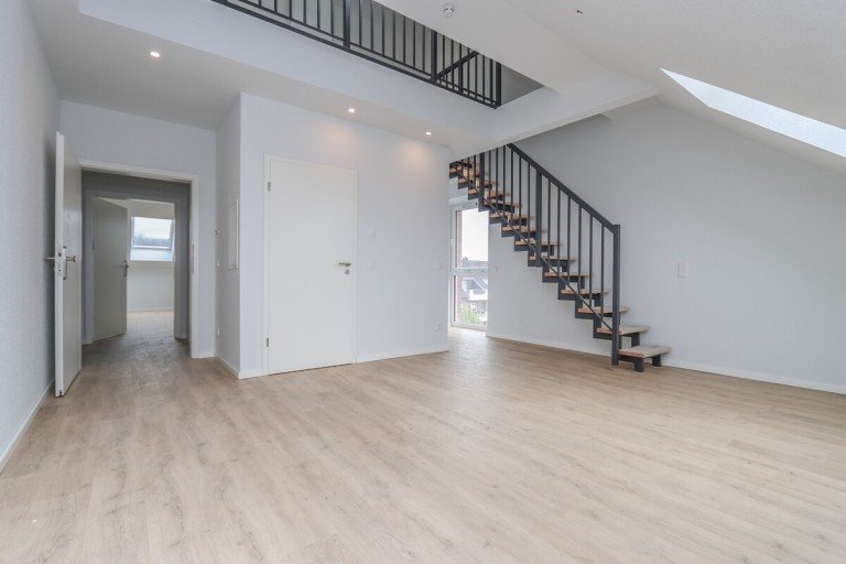 Type A Der Wohnbereich M�nchengladbach Maisonettewohnung Moderne 1-Zimmer-Wohnung mit Empore 1. Bezug nach Kernsanierung in M�nchengladbach-Dahl N�he Hochschule Niederrhein