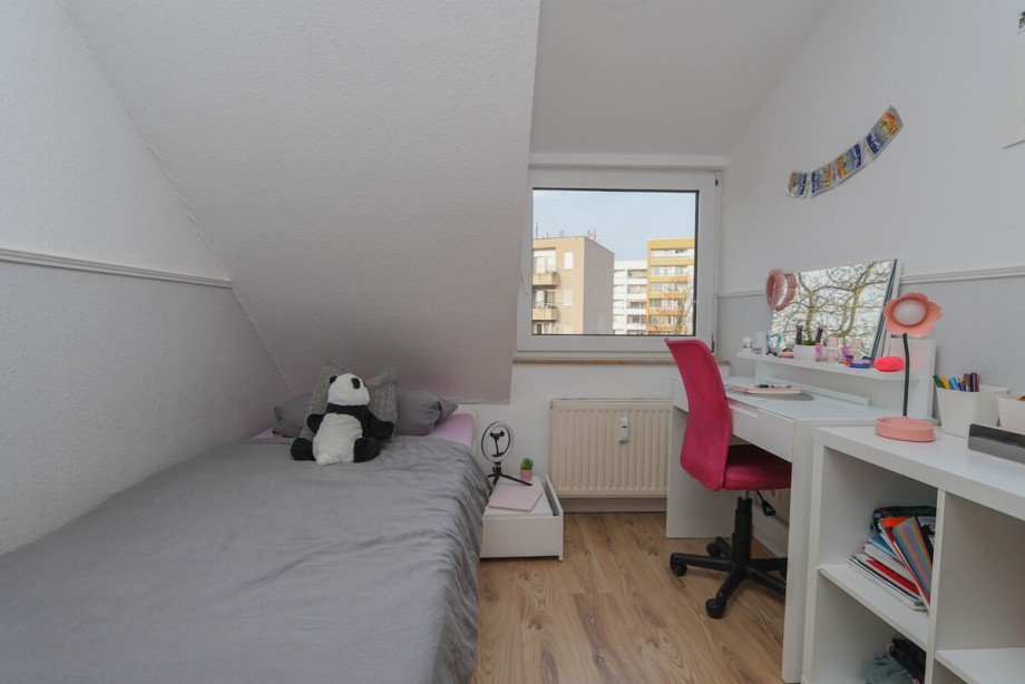 Das Kinderzimmer/B�ro Dachgeschosswohnung M�nchengladbach