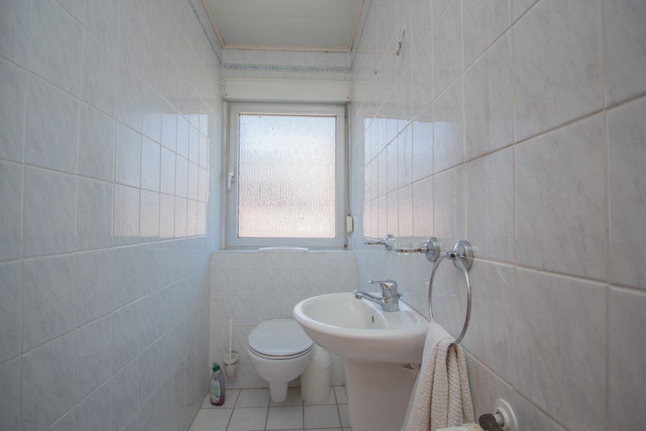 WC im Obergeschoss Doppelhaush�lfte Korschenbroich