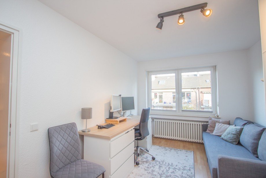 Kinder- Arbeitszimmer im OG Zweifamilienhaus Neuss