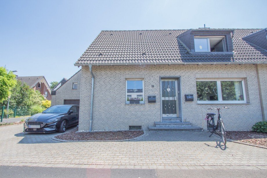 Au�enansicht Doppelhaush�lfte Neuss / Holzheim