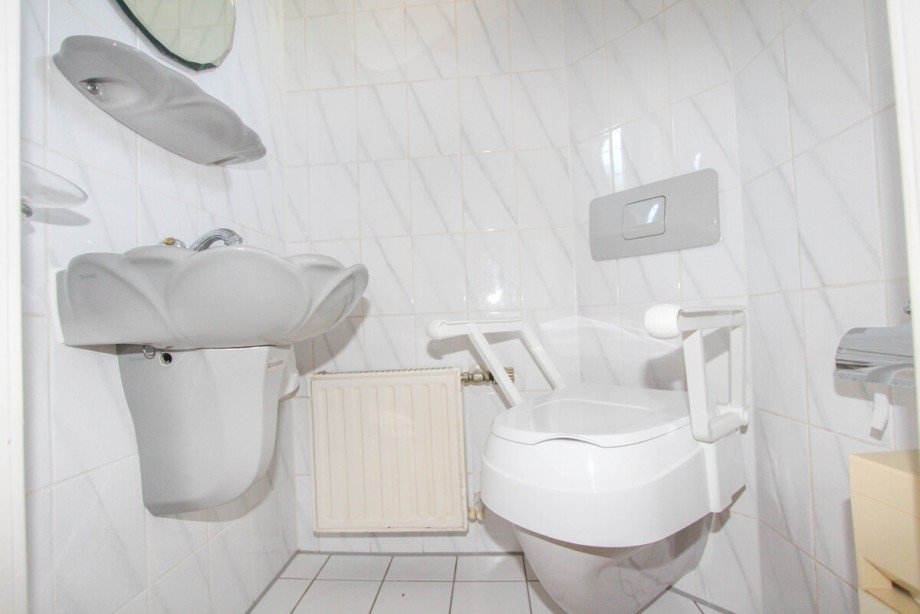 Das G�ste-WC im EG Einfamilienhaus M�nchengladbach / Giesenkirchen