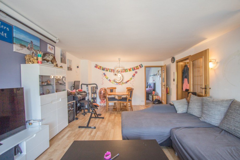 Wohnzimmer im Obergeschoss Doppelhaush�lfte Neuss / Holzheim