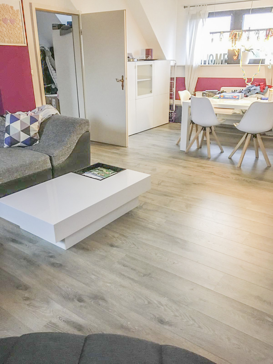 Wohnzimmer im OG Doppelhaush�lfte Korschenbroich / Kleinenbroich