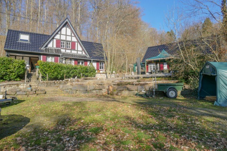 Au�enbereich Blankenheim Einfamilienhaus Einmalige Idylle: Fachwerkhaus mit separatem G�stehaus in der Natur von Blankenheim