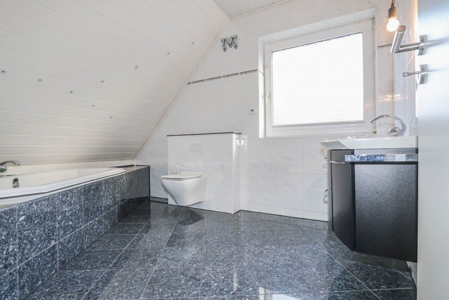 Das Tageslichtbad im OG Einfamilienhaus Kaarst