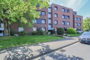 Hauptbild Gro�z�gige Eigentumswohnung mit Tiefgaragenstellplatz in bevorzugter Lage von Neuss