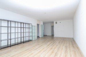 Hauptbild Attraktive und gepflegte 3-Zimmer-Wohnung mit Loggia, Aufzug und Tiefgarage in Kleinenbroich