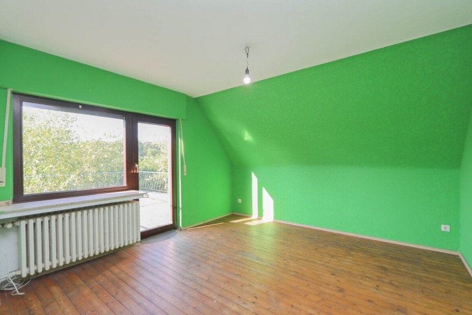 Das Schlafzimmer im DG Einfamilienhaus Korschenbroich / Neersbroich