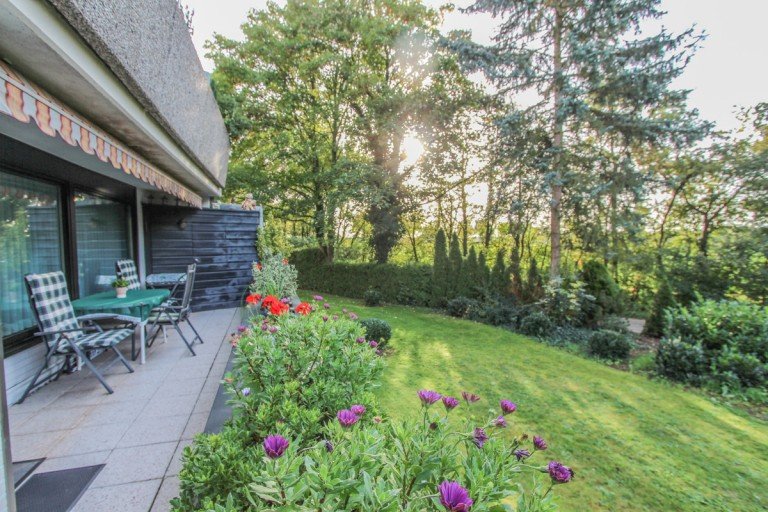 Balkon Neuss Erdgeschosswohnung Charmante Hochparterrewohnung mit nicht einsehbarem Balkon und sch�ner Aussicht in ruhiger Lage von Neuss