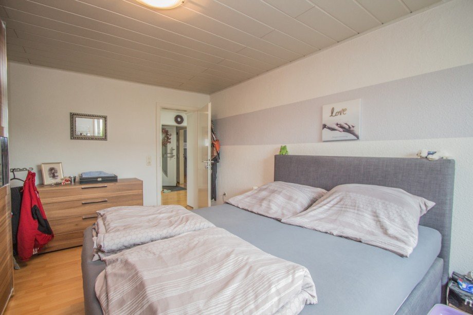 Schlafzimmer im Erdgeschoss Doppelhaush�lfte Neuss / Holzheim