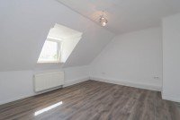 Bild (d4c3b2a692b4fdec752c80849efe32e2): Renovierte 2-Zimmer-Dachgeschosswohnung in M�nchengladbach