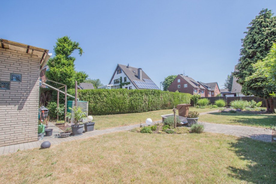 Garten Doppelhaush�lfte Neuss / Holzheim