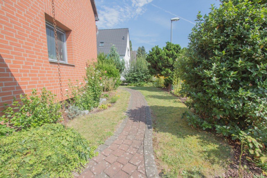 Vorgarten Einfamilienhaus K�ln