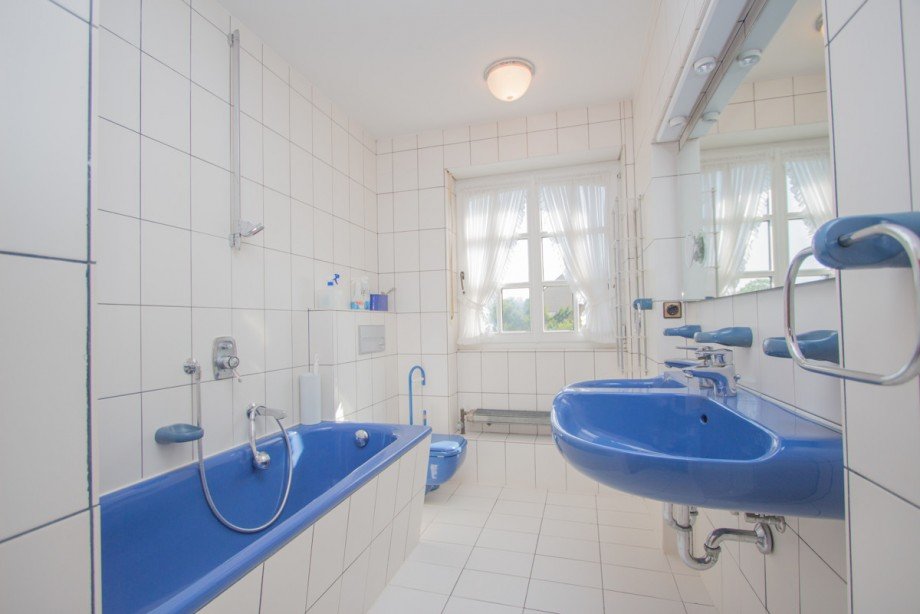 Tageslichtbad im Obergeschoss Villa Kempen