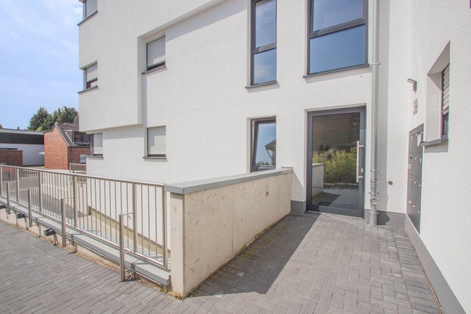 Der Eingang zum Haus Penthousewohnung Korschenbroich / Pesch