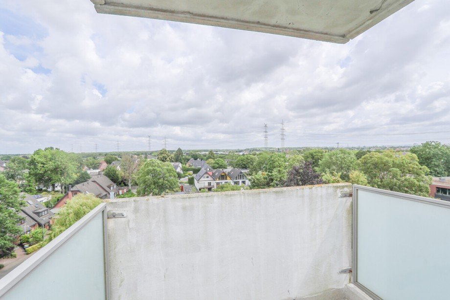 Der Balkon am Schlafzimmer Etagenwohnung Kaarst
