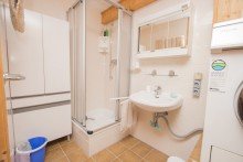Bad im Keller Freistehendes Einfamilienhaus mit gro�em Garten und Garage in bevorzugter Wohnlage von Kleinenbroich