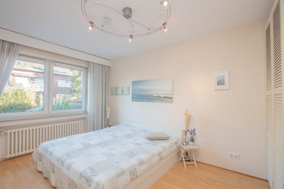 Schlafzimmer im EG Zweifamilienhaus Neuss
