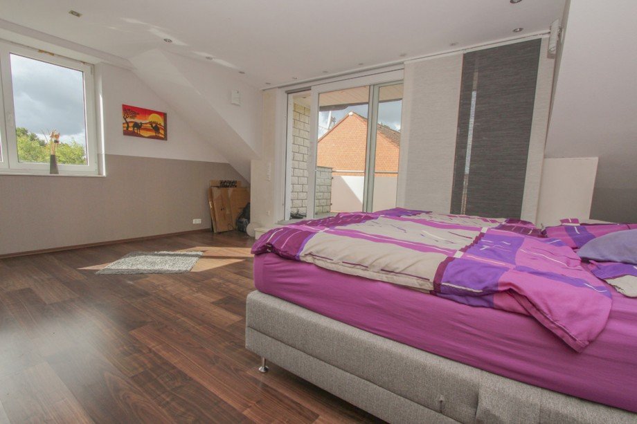 Schlafzimmer im DG Reiheneckhaus Neuss