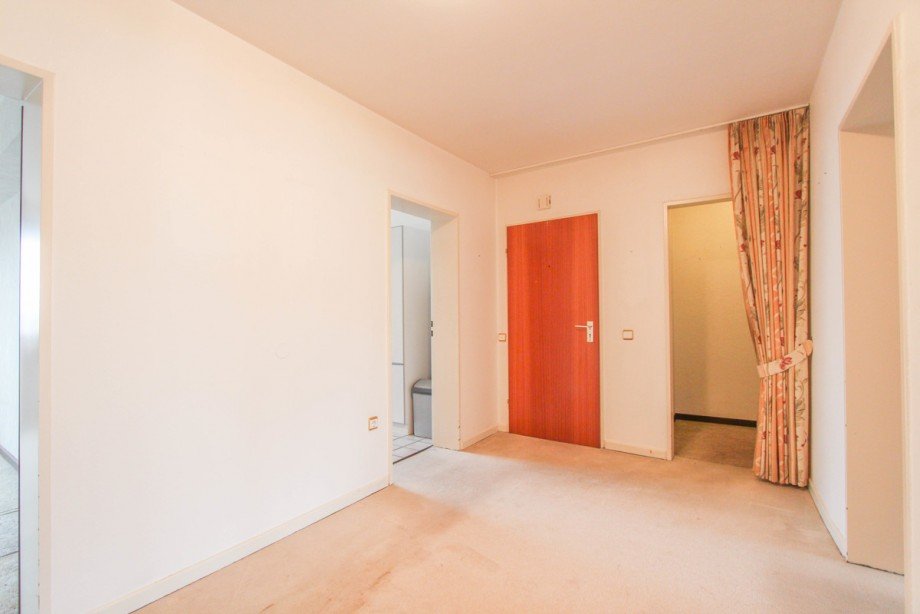 Diele Etagenwohnung Korschenbroich